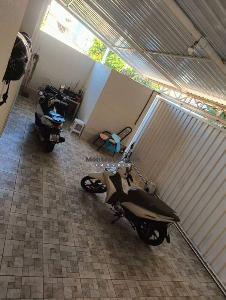 Casa à venda com 7 quartos, 300m² - Foto 8