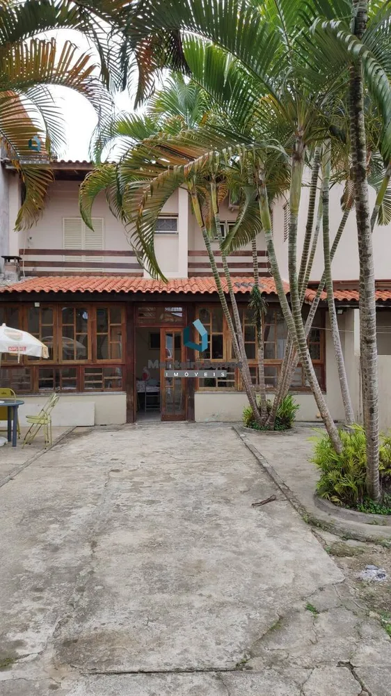 Casa, 3 quartos, 250 m² - Foto 1
