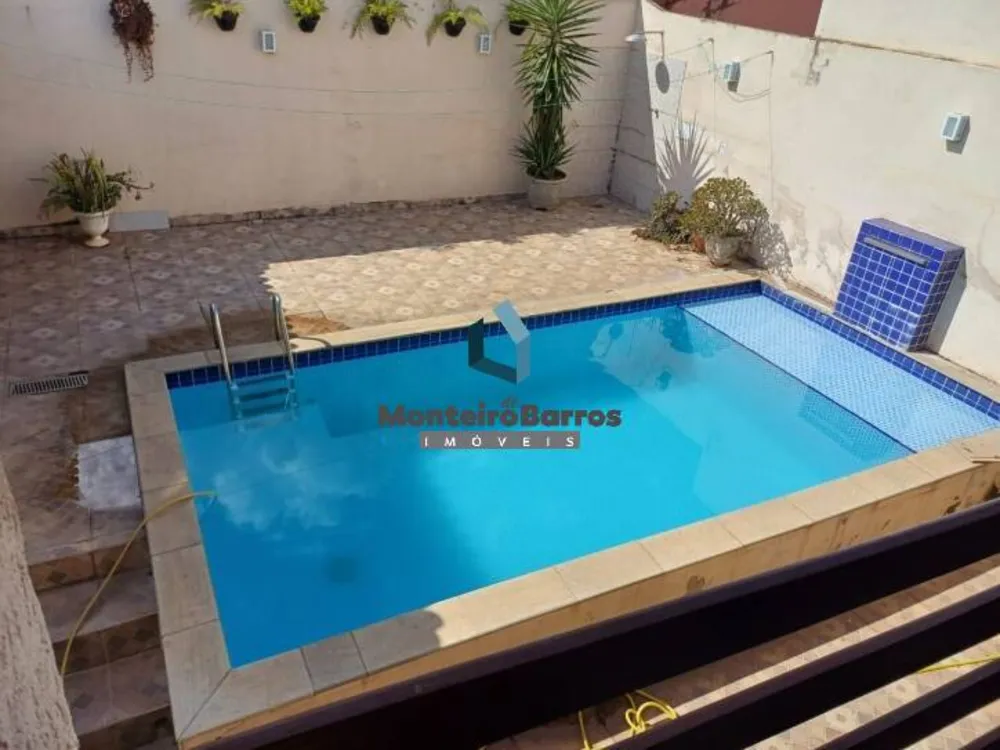 Casa, 4 quartos, 240 m² - Foto 16