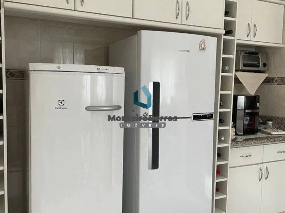 Casa, 4 quartos, 353 m² - Foto 3