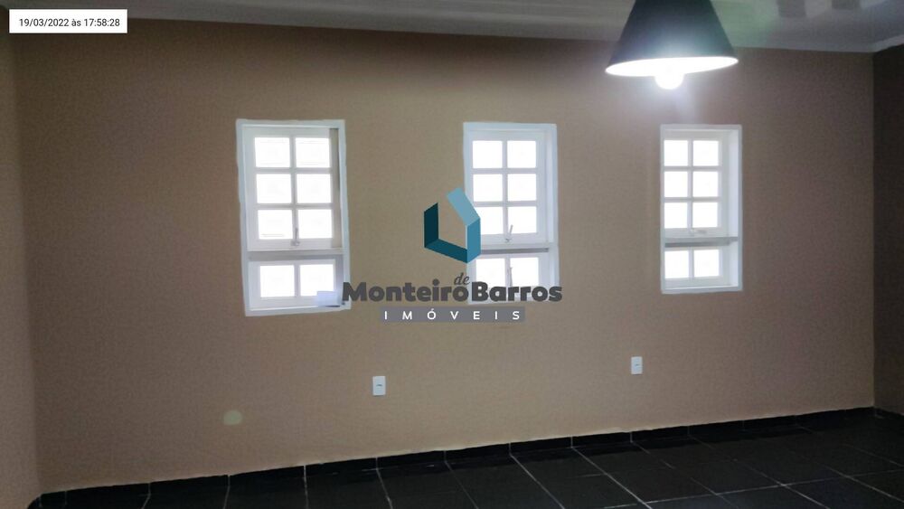 Casa, 3 quartos, 200 m² - Foto 1