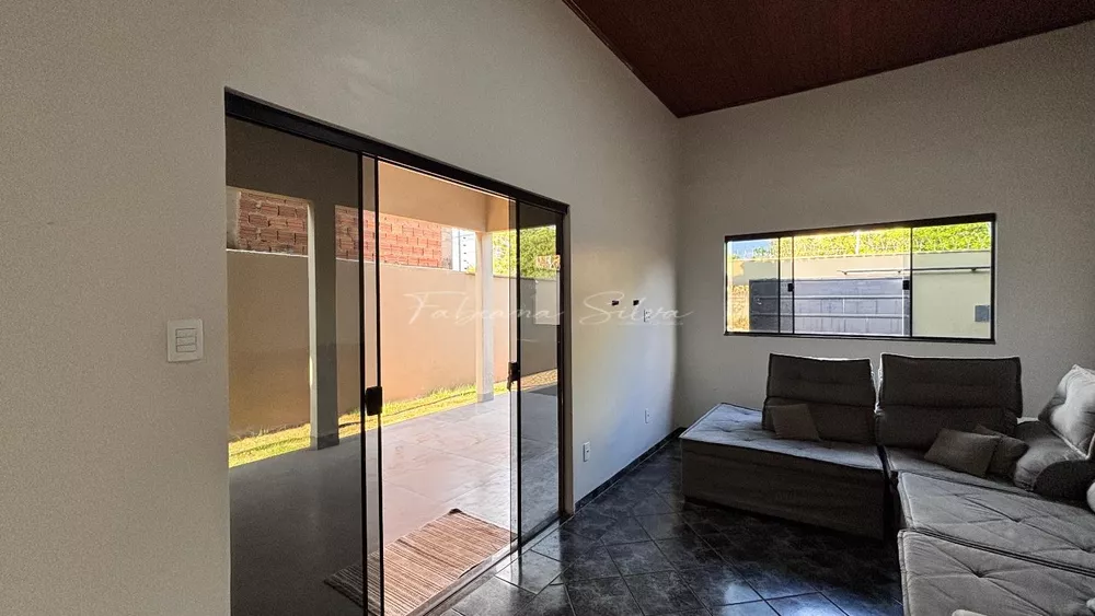 Casa, 3 quartos, 181 m² - Foto 1