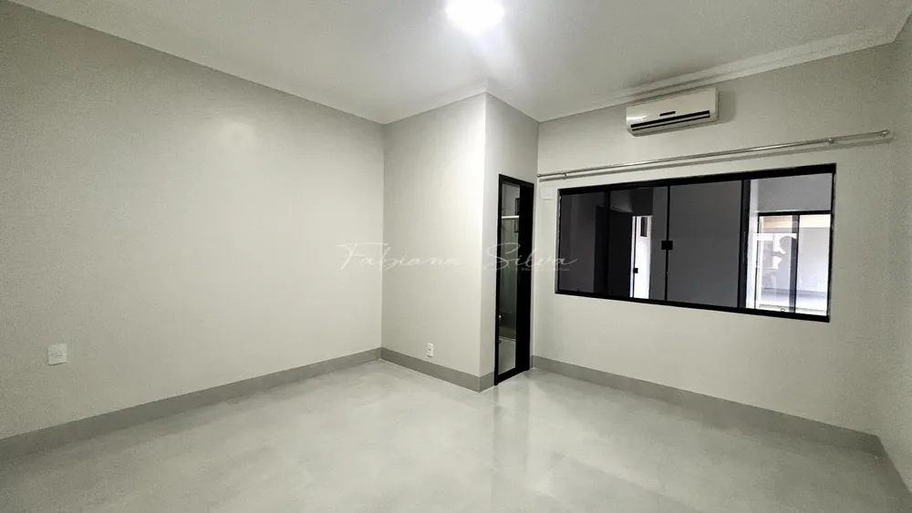 Casa, 3 quartos, 213 m² - Foto 4