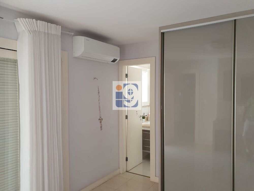 Casa à venda com 4 quartos, 215m² - Foto 23