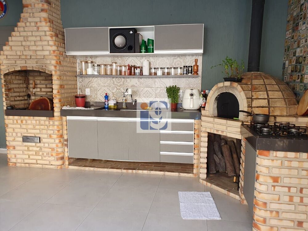 Casa à venda com 4 quartos, 215m² - Foto 21