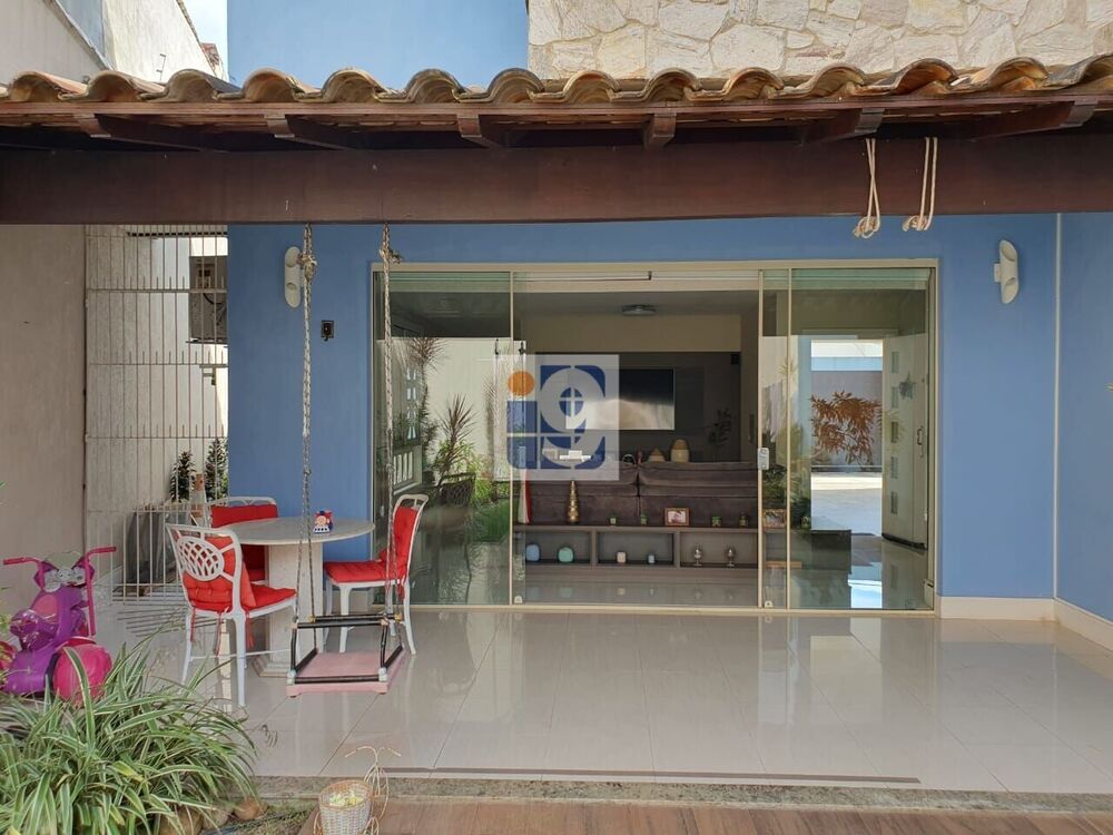 Casa à venda com 4 quartos, 215m² - Foto 18