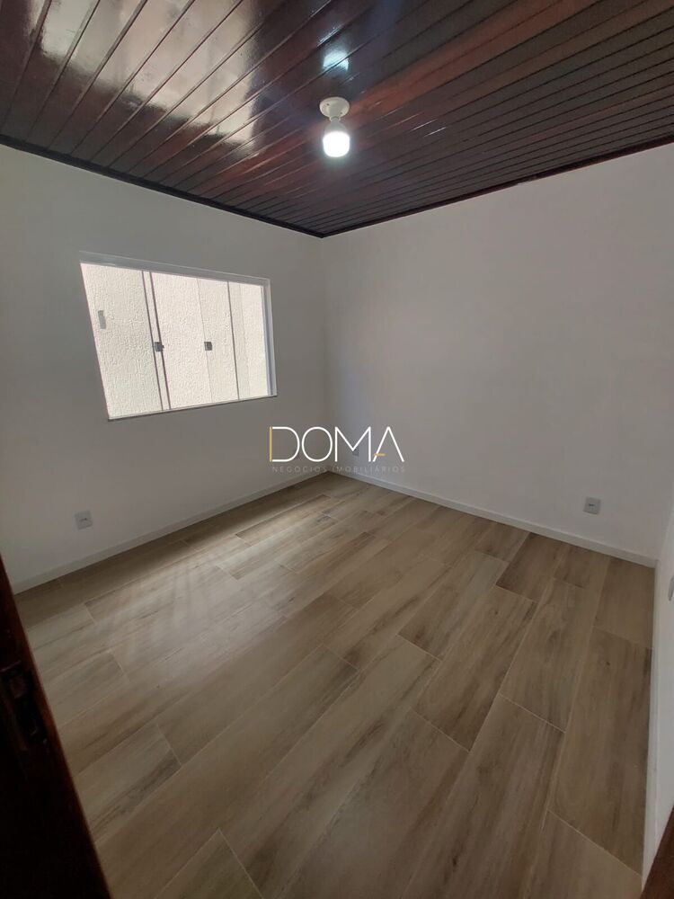 Casa à venda com 4 quartos, 120m² - Foto 12