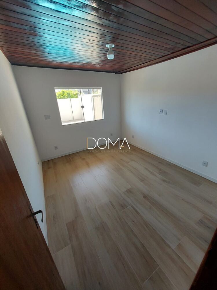 Casa à venda com 4 quartos, 120m² - Foto 11