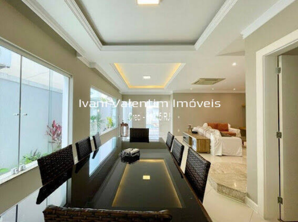 Casa à venda com 5 quartos, 300m² - Foto 3