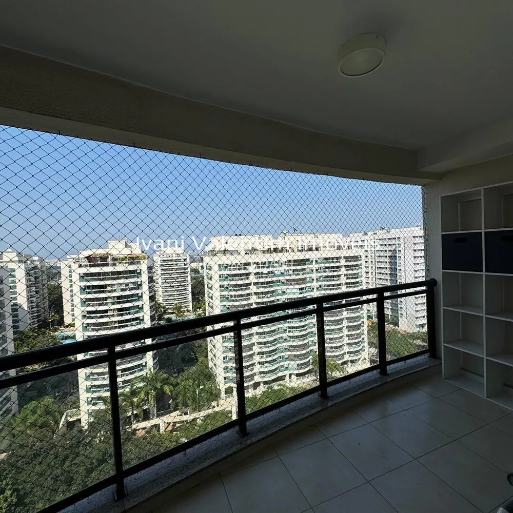 Apartamento à venda com 3 quartos, 89m² - Foto 2