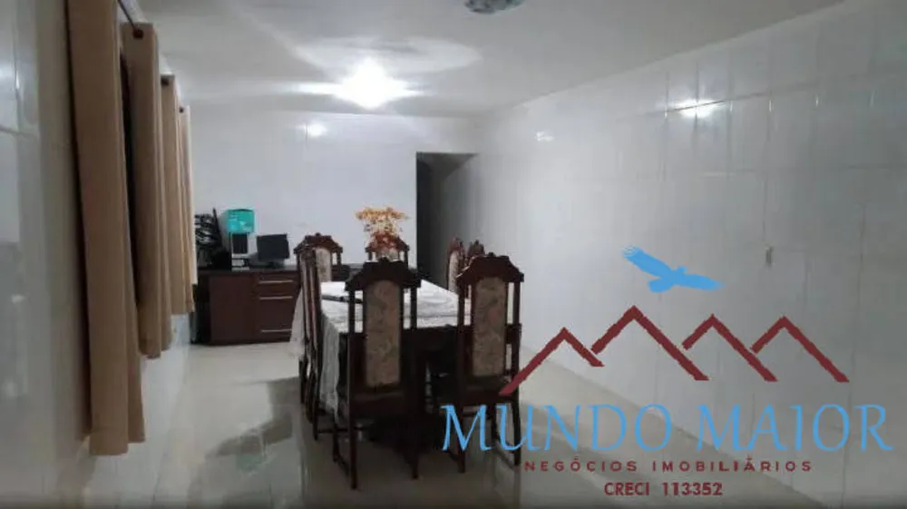 Casa, 4 quartos, 232 m² - Foto 1
