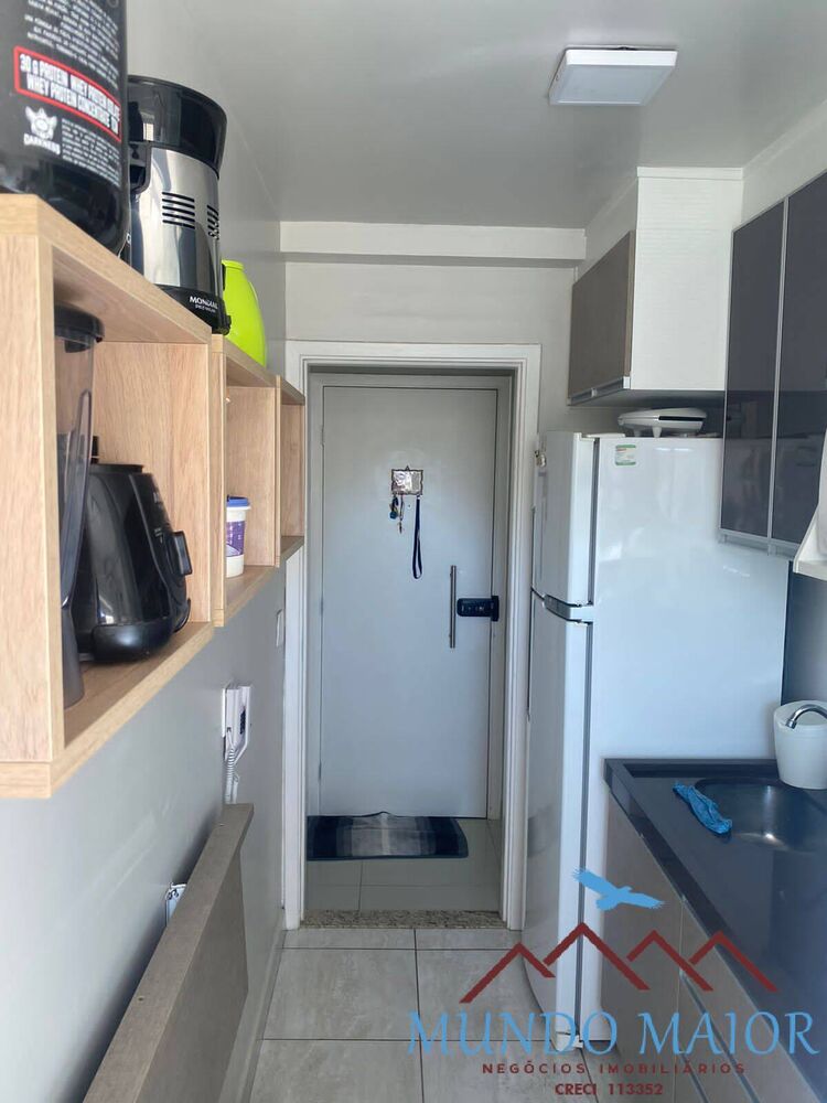 Apartamento à venda com 3 quartos, 75m² - Foto 4