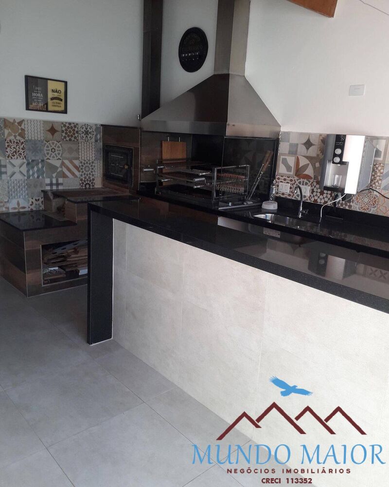 Casa, 3 quartos, 194 m² - Foto 3