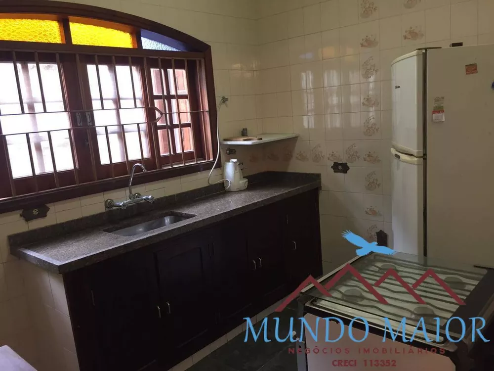 Casa à venda com 3 quartos, 132m² - Foto 2