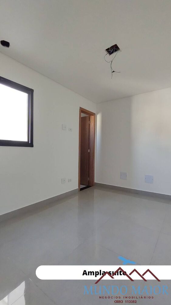 Casa à venda com 3 quartos, 130m² - Foto 3