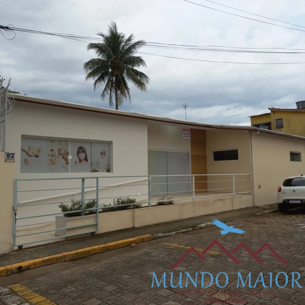 Casa, 3 quartos, 217 m² - Foto 1