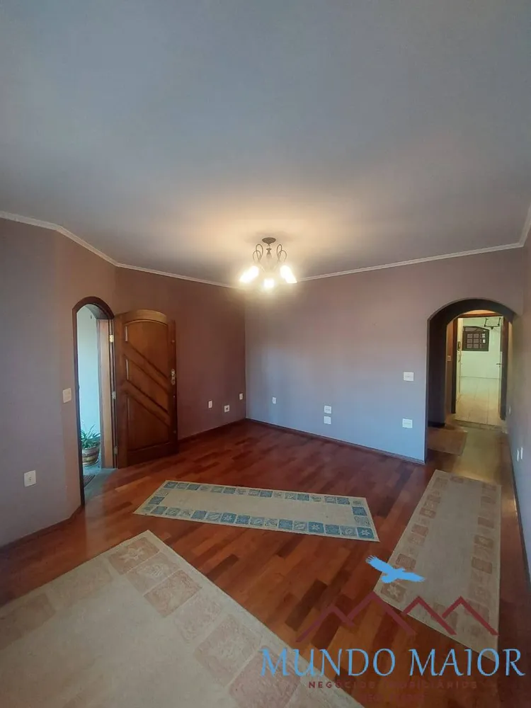 Casa, 3 quartos, 224 m² - Foto 3