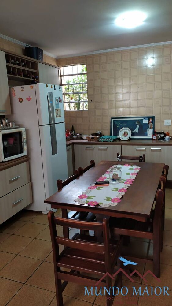 Casa, 3 quartos, 162 m² - Foto 2