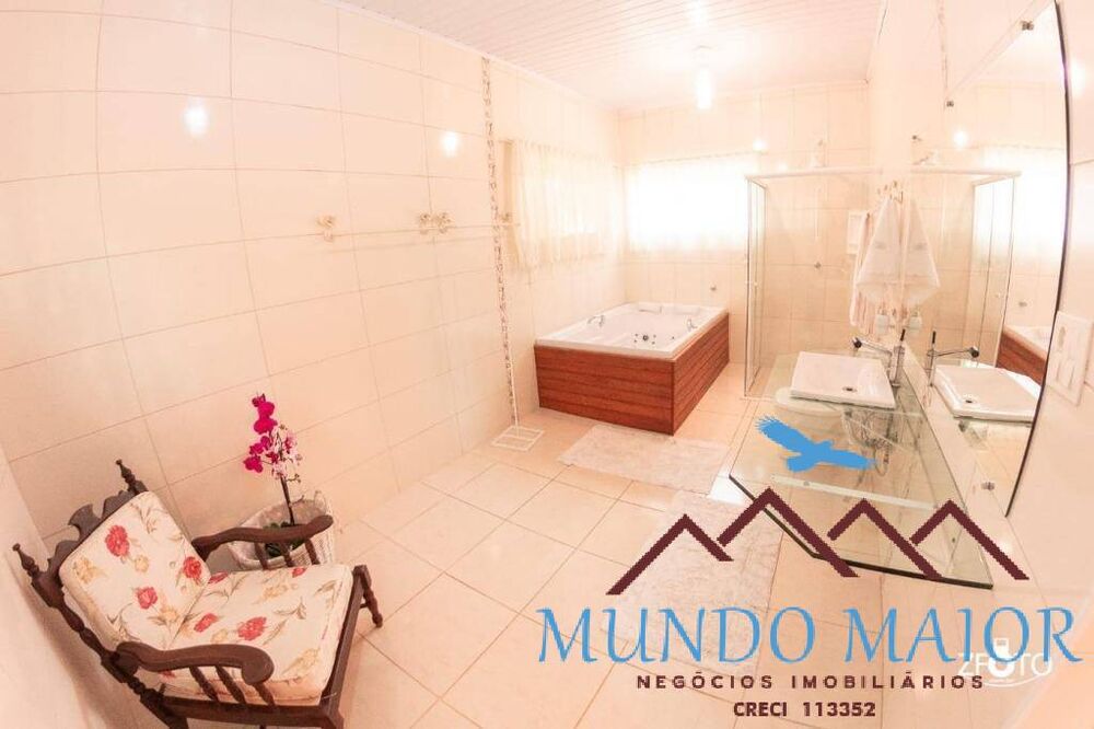 Chácara, 3 quartos, 6000 m² - Foto 1