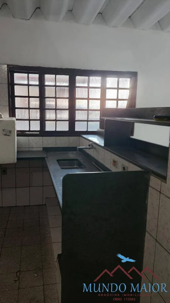 Casa, 3 quartos, 230 m² - Foto 3
