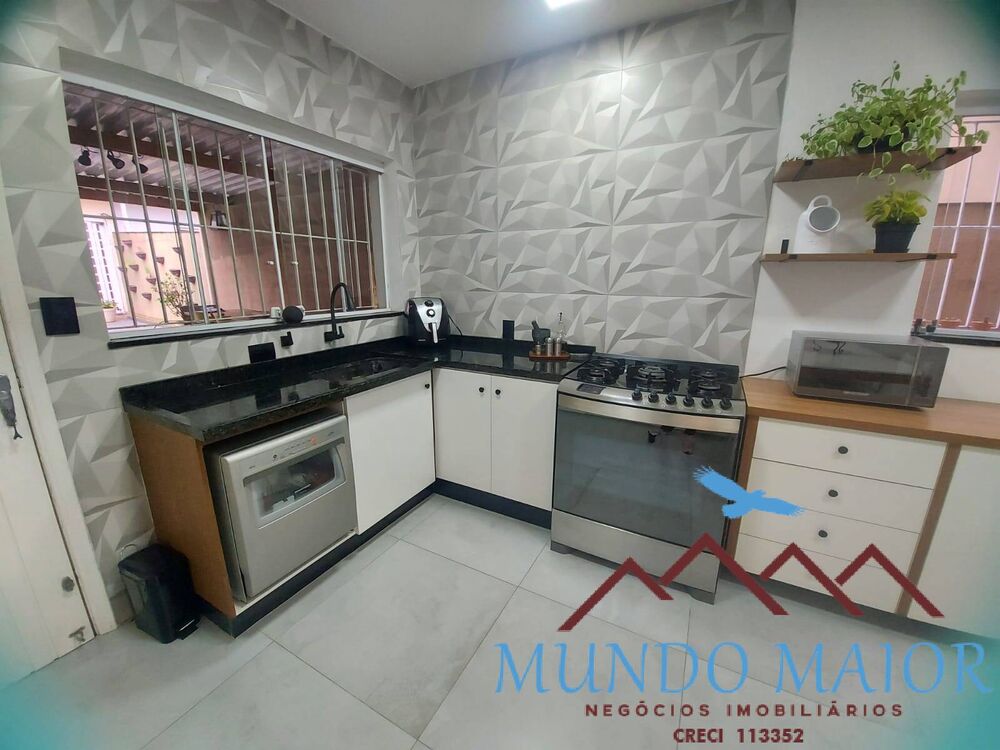 Casa, 3 quartos, 200 m² - Foto 1
