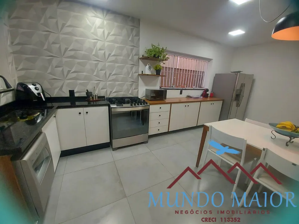 Casa, 3 quartos, 200 m² - Foto 1