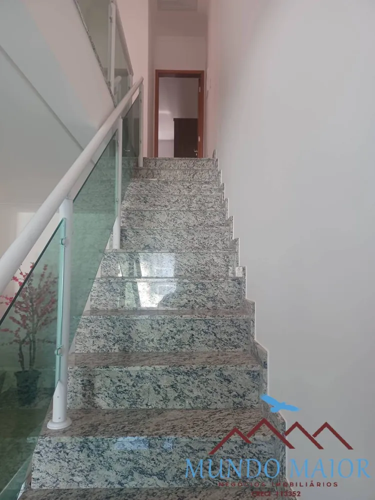 Casa, 3 quartos, 199 m² - Foto 1
