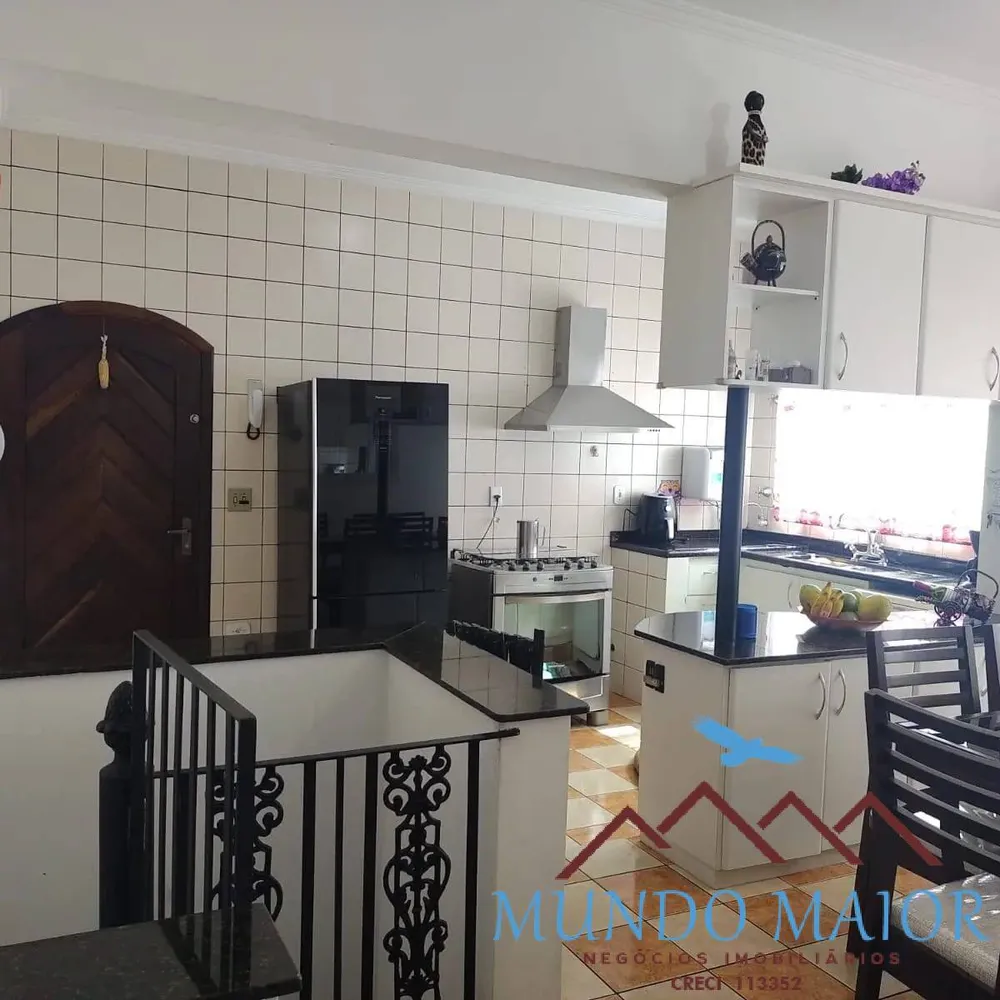 Casa, 3 quartos, 172 m² - Foto 1