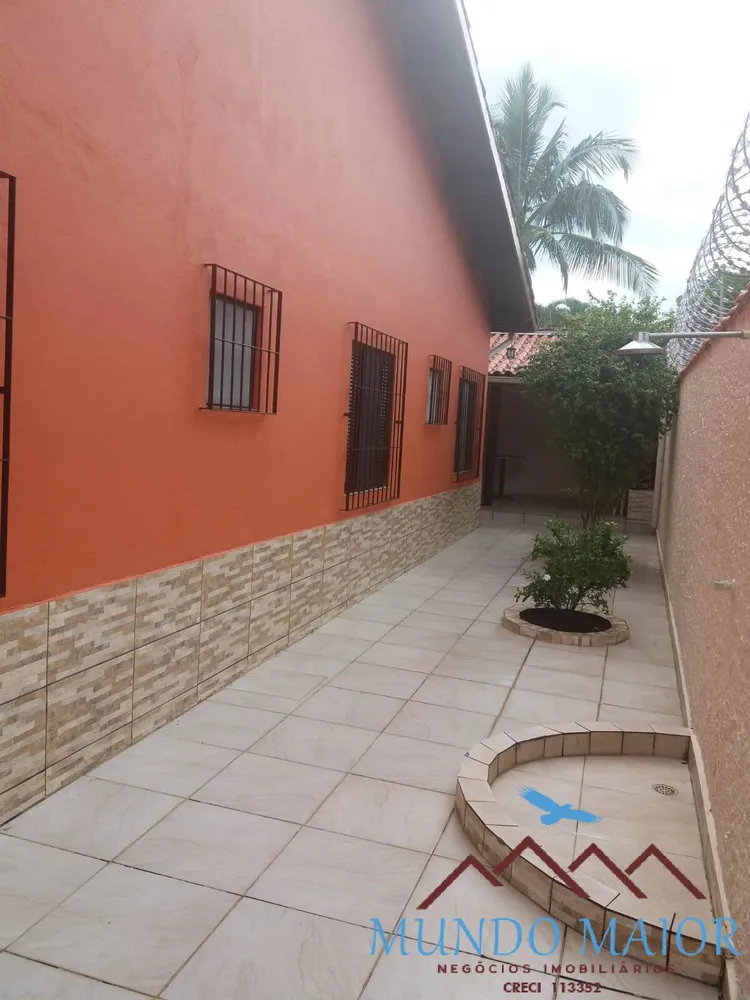 Casa, 3 quartos, 210 m² - Foto 1