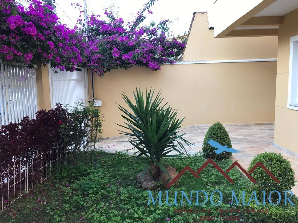 Casa, 3 quartos, 194 m² - Foto 1