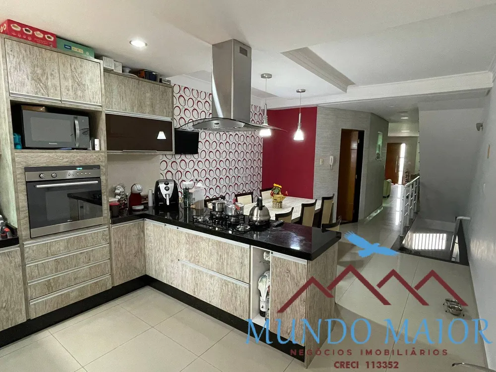 Casa, 3 quartos, 250 m² - Foto 2
