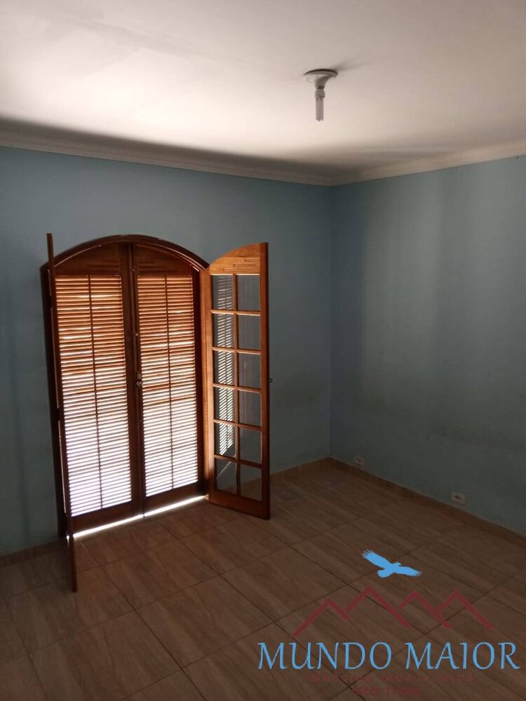 Casa, 3 quartos, 290 m² - Foto 1