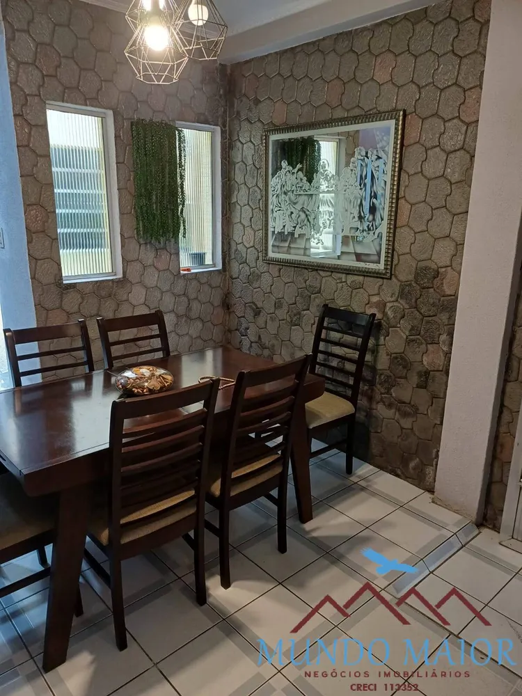 Casa, 3 quartos, 166 m² - Foto 2