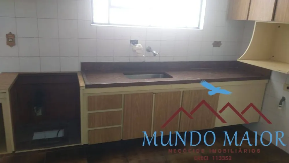 Casa, 3 quartos, 238 m² - Foto 2