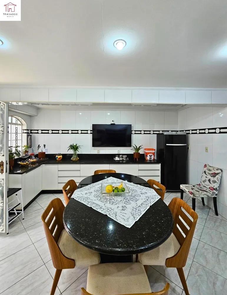 Casa, 5 quartos, 257 m² - Foto 9