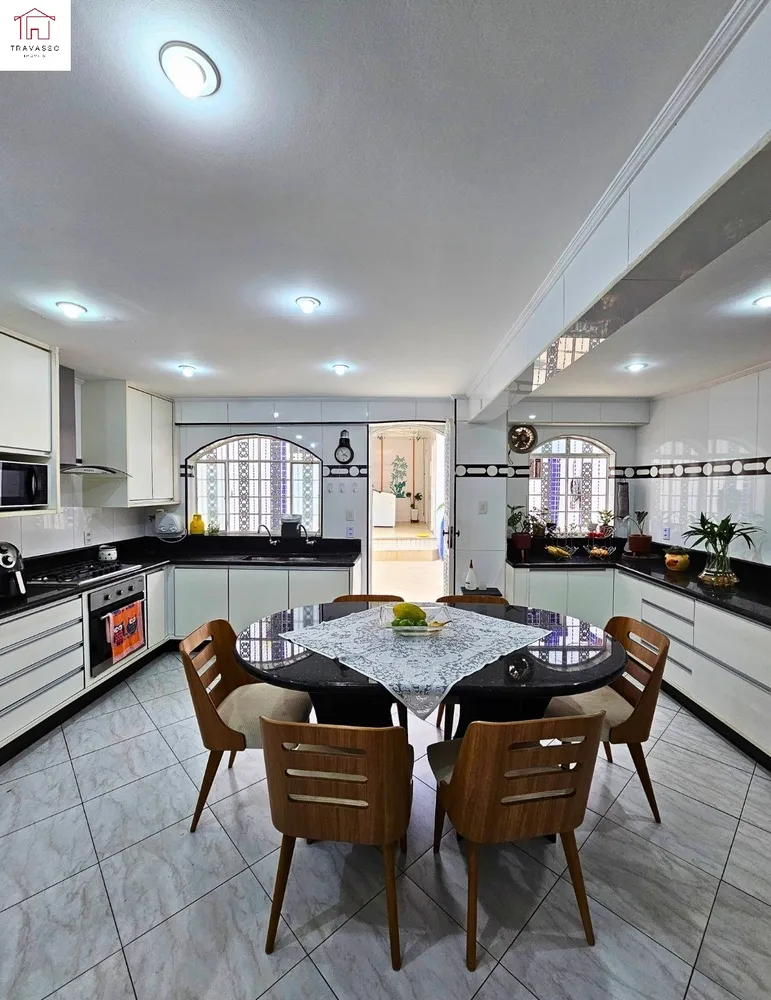 Casa, 5 quartos, 257 m² - Foto 8