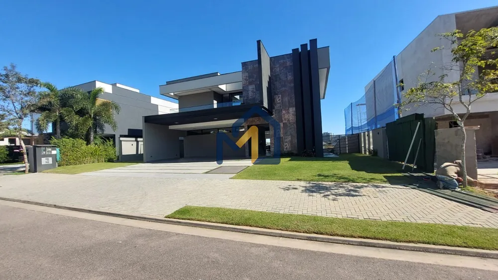 Casa, 4 quartos, 325 m² - Foto 1