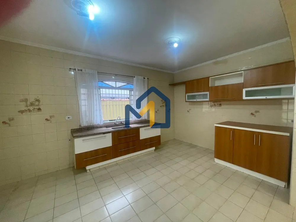 Casa, 6 quartos, 227 m² - Foto 1