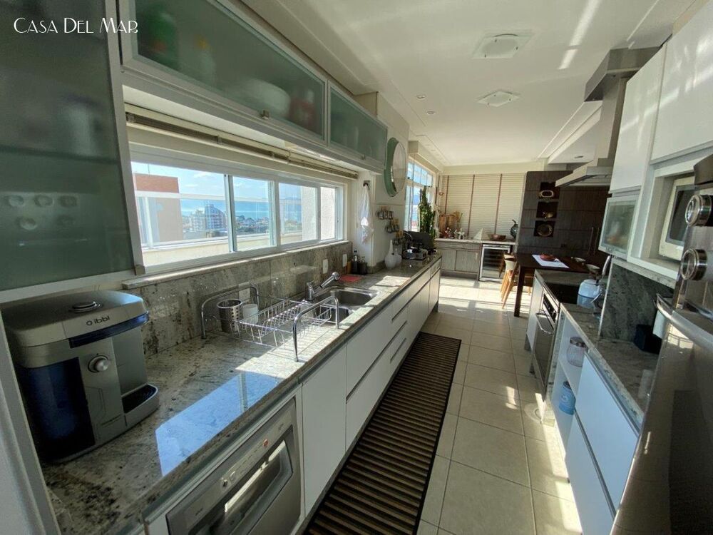 Cobertura, 4 quartos, 249 m² - Foto 4