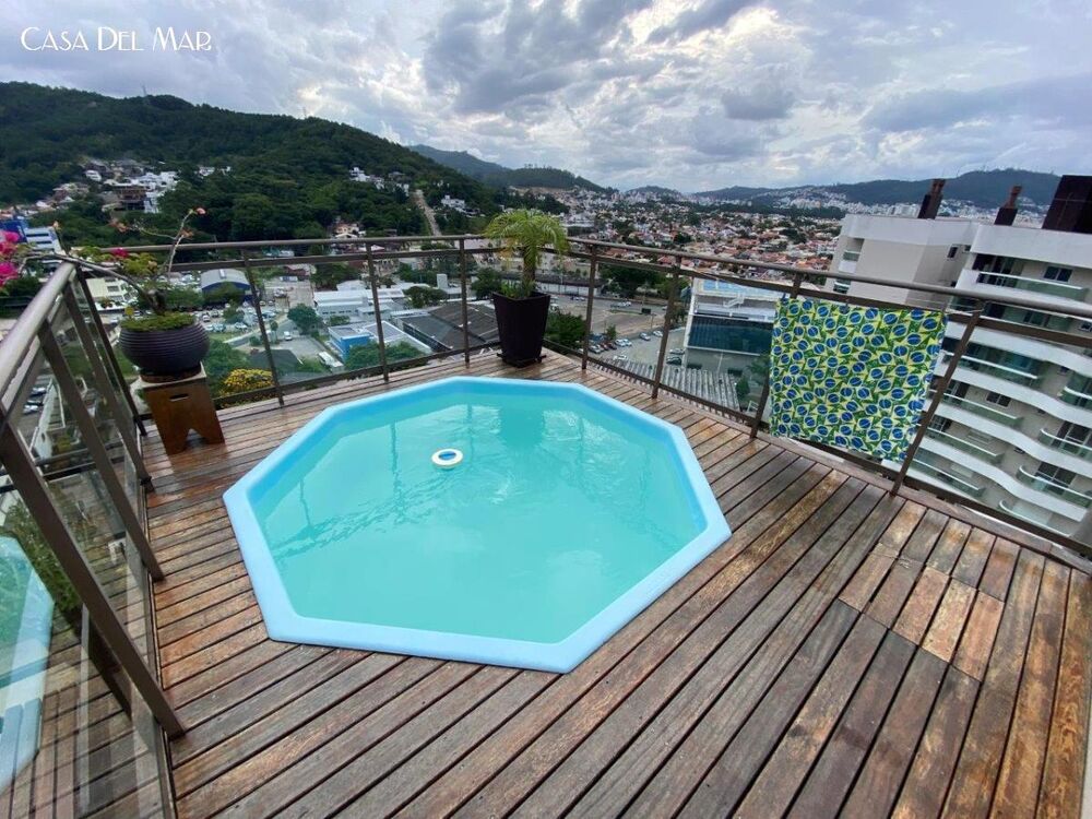 Cobertura à venda com 2 quartos, 145m² - Foto 1