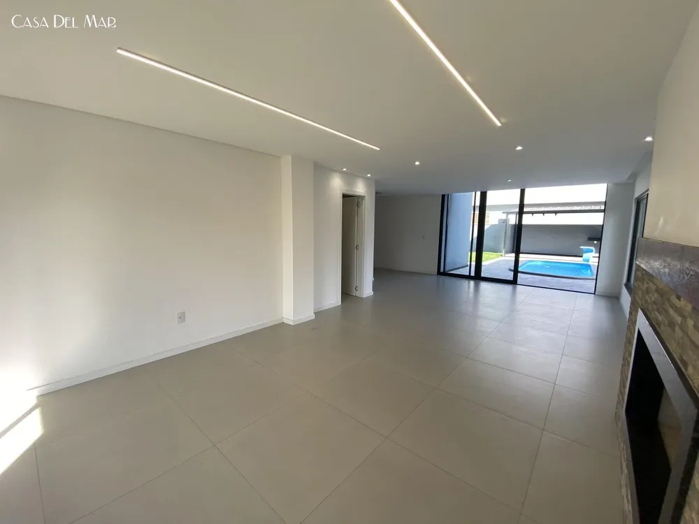 Casa, 5 quartos, 298 m² - Foto 3