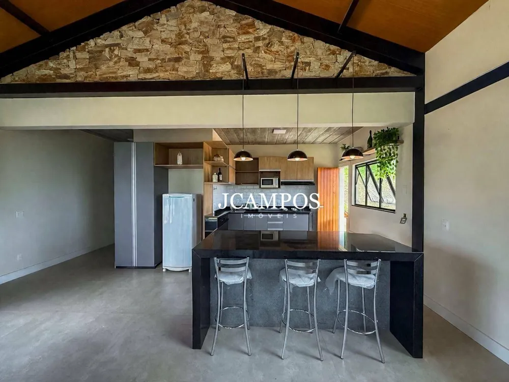 Casa, 3 quartos, 210 m² - Foto 2
