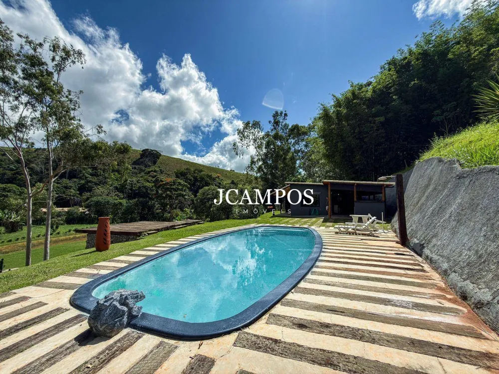 Casa, 3 quartos, 200 m² - Foto 1
