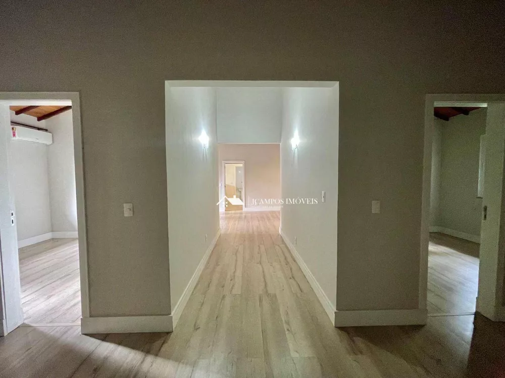 Casa, 4 quartos, 300 m² - Foto 33