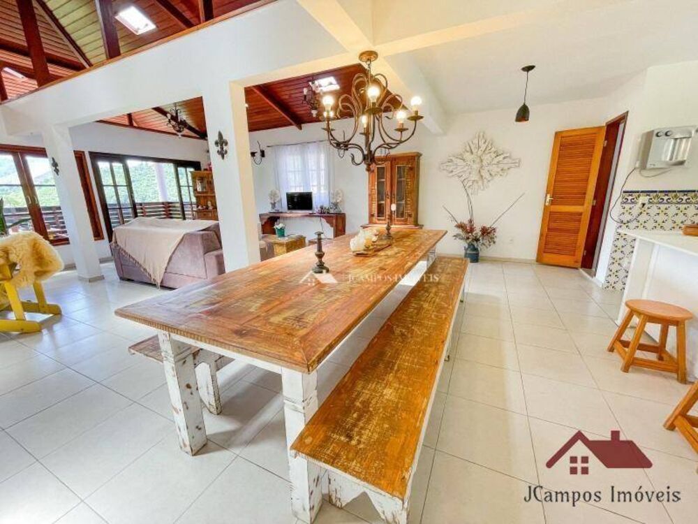 Casa de Condomínio à venda com 6 quartos, 330m² - Foto 15