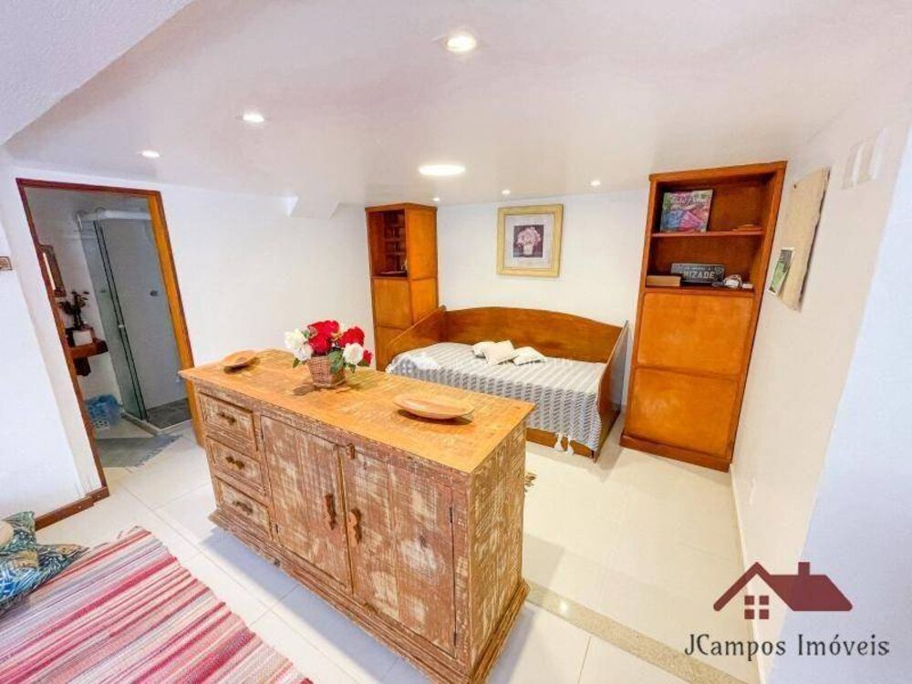 Casa de Condomínio à venda com 6 quartos, 330m² - Foto 3