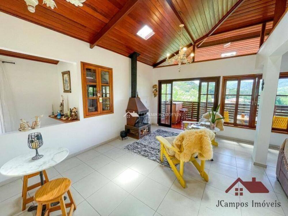 Casa de Condomínio à venda com 6 quartos, 330m² - Foto 16