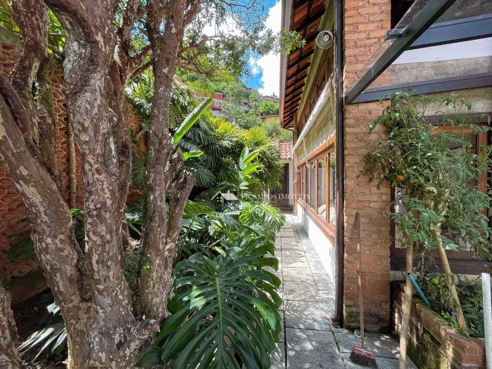 Casa, 3 quartos, 243 m² - Foto 27