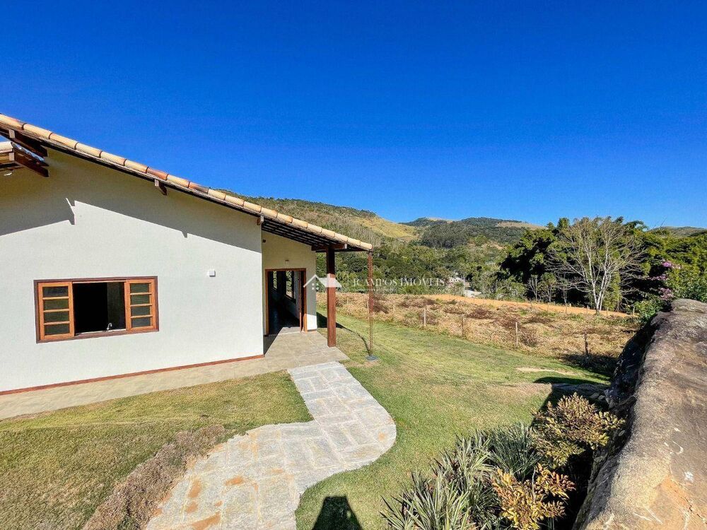 Casa à venda com 3 quartos, 250m² - Foto 4
