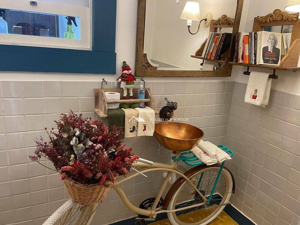 Casa à venda com 4 quartos, 250m² - Foto 19